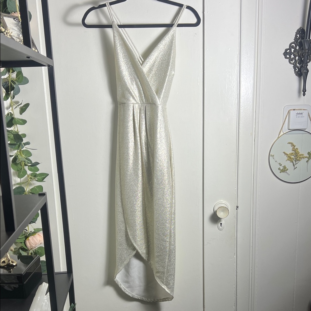 Charlotte Russe Platinum Shimmer High-Low Tulip Hem Dress in W/ Subtle Gold Tone